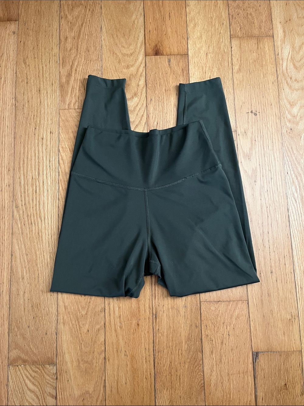 High-Rise Womenâs Leggings in Olive Green